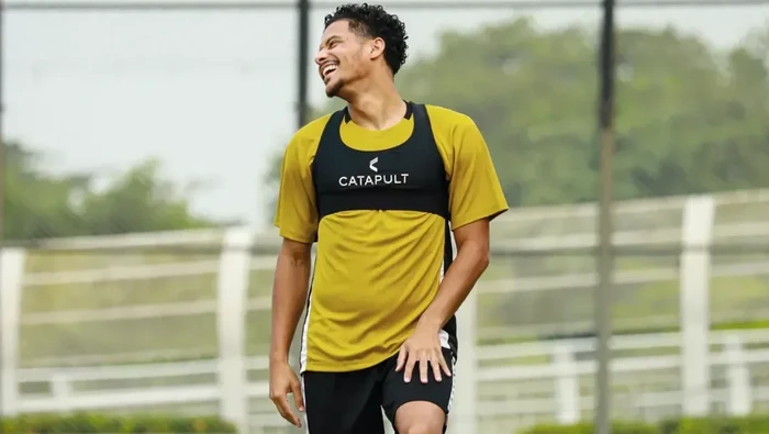 1753377153334-psm-makassar-merekrut-lucas-dias-dari-uthai-thani-klub-asal-thailand-musim-ini-lucas-dias-memiliki-gaji-350-ribu-euro-atau-set-1753357017084_169