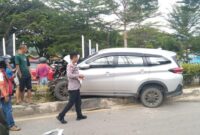 1758780790012-mobil-di-kolaka-terlibat-tabrakan-beruntun-hingga-satu-pemotor-luka-1758766489014_169