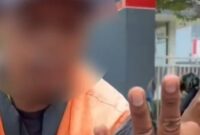 1760723460323-tangkapan-layar-video-seorang-jukir-di-kota-makassar-mengaku-mendapat-rp-300-ribu-per-hari-tetapi-hanya-menyetor-rp-35-ribu-ke-1760709831245_169