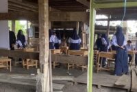 1761392734556-situasi-belajar-siswa-mts-guppi-lisu-di-soppeng-1761375803280_169