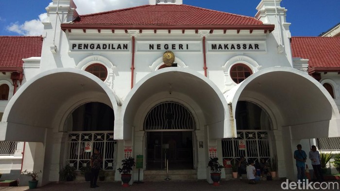 1761631395786-pengadilan-negeri-makassar-1745470758441_169