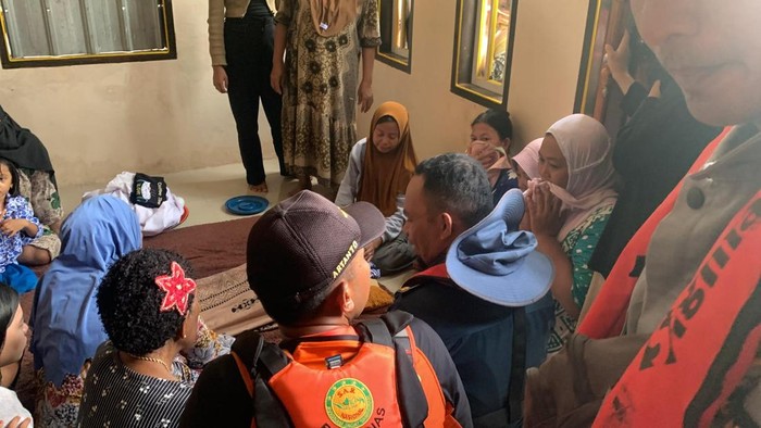 1761717704086-balita-korban-tenggelam-di-pangkep-ditemukan-meninggal-dunia-1761712925195_169