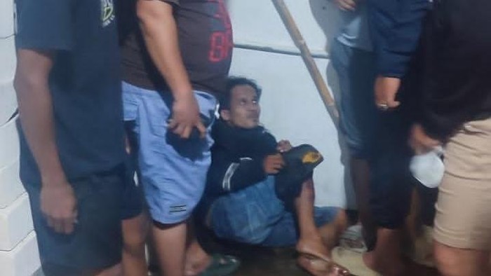 1761717829295-pemuda-di-manggala-makassar-diamuk-massa-usai-kepergok-mencuri-1761703242607_169