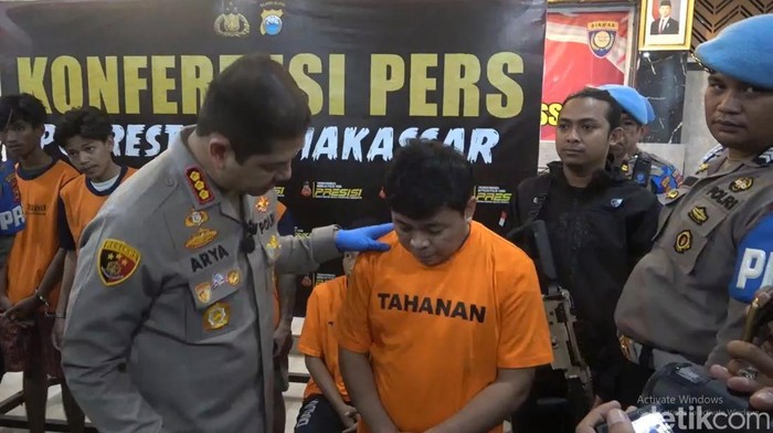 1761717873024-tampang-guru-ngaji-yang-diduga-cabuli-komika-eky-priyagung-di-makassar-1746517970501_169