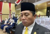1761738940836-ketua-dprd-parepare-kaharuddin-kadir-1761729575334_169