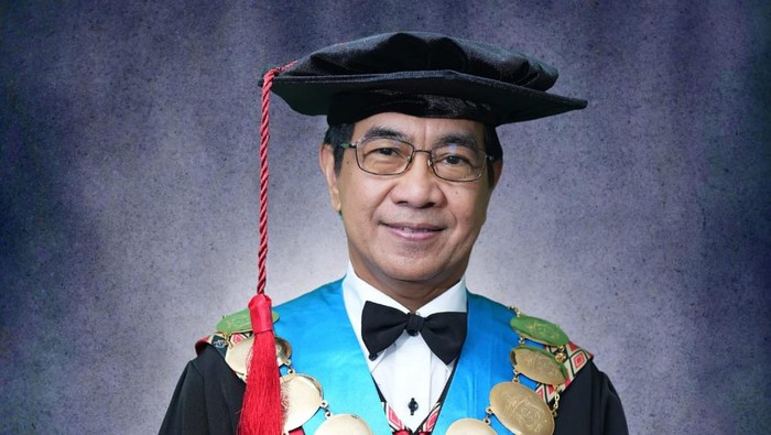 1761738957497-rektor-unhas-prof-dr-ir-jamaluddin-jompa-msc-1761728641275_169