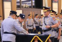 1761760357830-irjen-djuhandhani-rahardjo-resmi-menjabat-sebagai-kapolda-sulawesi-selatan-sulsel-usai-dilantik-sore-ini-dokumen-polri-1761742941419_169