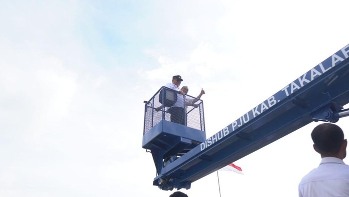 1761846876416-penampakan-mobil-tangga-hidrolik-dishub-takalar-dokumen-istimewa-1761824245208_169