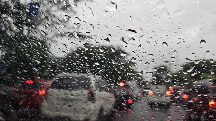 1761890433088-cuaca-makassar_169