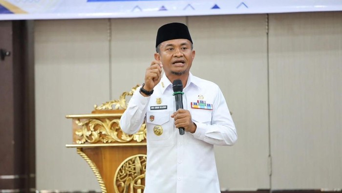 1761911928837-bupati-bone-andi-asman-sulaiman-dokumen-istimewa-1758701000693_169