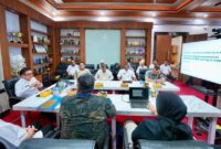 1762408899833-sekda-sulsel-jufri-rahman-saat-menerima-kedatangan-tim-wolrd-bank-bank-dunia-1762390973324_169