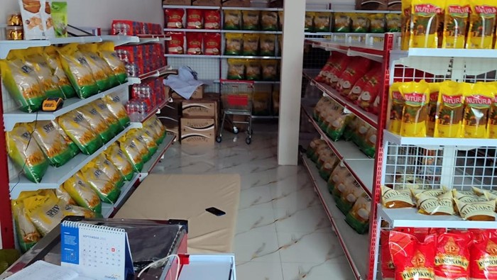 1762451991970-salah-satu-koperasi-merah-putih-yang-telah-beroperasi-di-kabupaten-takalar-1762434308295_169