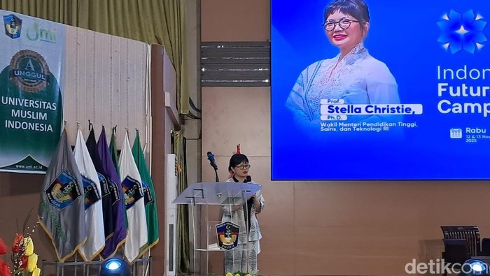 1762948649622-wakil-menteri-pendidikan-tinggi-sains-dan-teknologi-diktisaintek-stella-christie-saat-membawakan-materi-di-flc-2025-umi-makass-1762927594630_169