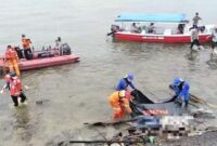 1763207029047-tim-sar-gabungan-mengevakuasi-mayat-tanpa-identitas-di-pulau-lae-lae-1763190816568_169