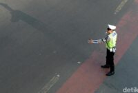 1763315366329-ilustrasi-polisi-lalulintas-polantas_169