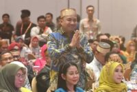 1763315385487-bupati-luwu-utara-andi-abdullah-rahim-menghadiri-hut-ke-49-kkss-di-makassar-1763290850348_169