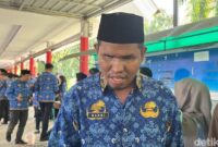 1763380743156-penyandang-disabilitas-netra-bakri-30-yang-dilantik-menjadi-pppk-pemprov-sulsel-1763356403425_169