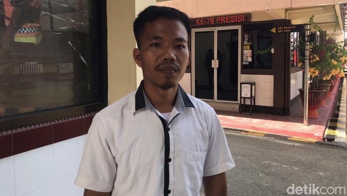 1763401866796-sepupu-korban-muhammad-fadli-saat-melaporkan-kakek-lecehkan-cucunya-di-palopo-1763388716572_169