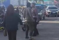 1763445461303-polantas-di-maros-nyaris-dipukul-pengendara-motor-1763433881051_169