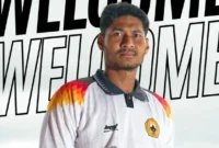 1764241762353-abdul-rahman-resmi-gabung-persikama-magelang-1764232778239_169