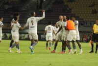 1764760268348-psm-makassar-merayakan-kemenangan-4-3-atas-persis-solo-di-stadion-manahan-dalam-laga-super-league-1764436587910_169