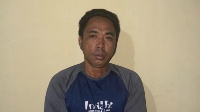 1764997640677-tampang-pria-berinisial-mw-47-pelaku-yang-menebas-istrinya-hingga-dua-jari-tangannya-terputus-di-kabupaten-sinjai-1764991796529_169