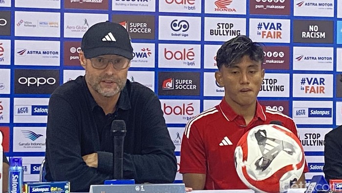 1765084033897-pelatih-psm-makassar-tomas-trucha-1765079153749_169