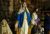 1765170469891-jelang-natal-pesanan-patung-yesus-bunda-maria-meningkat-3_169