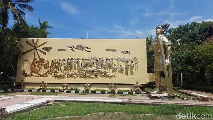 1765429700410-lokasi-pembantaian-westerling-di-kalukuang-makassar-pada-11-desember-1946-kini-menjadi-monumen-korban-40000-jiwa-khoridetiksul_169