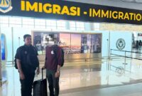 1765451226670-kantor-imigrasi-kotamobagu-mendeportasi-wna-pakistan-usai-membuka-kafe-tanpa-izin-1765433952910_169