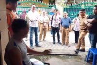 1765451227149-viral-owner-ayam-geprek-di-toddopuli-makassar-digeruduk-warga-dan-aparat-pemerintah-setempat-1765431799045_169