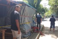 1765451228586-polisi-melakukan-olah-tkp-penikaman-di-depan-kampus-pgsd-unpatti-ambon-1765429703066_169