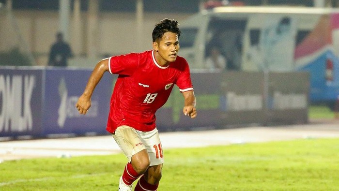 1765559371498-pemain-timnas-u-19-toni-firmansyah_169