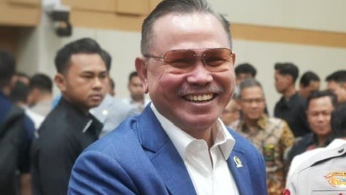 1765602402096-anggota-komisi-iii-dpr-ri-frederik-kalalembang-1765597771061_169