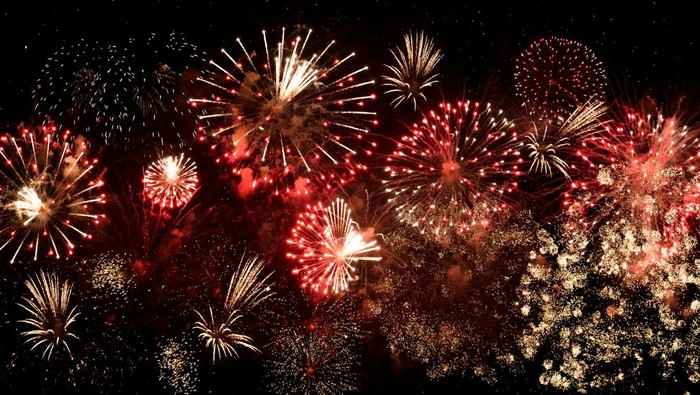 1765645630308-ilustrasi-kembang-api-2_169