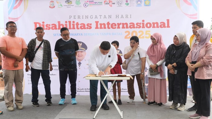 1765688790431-pemkot-makassar-1765687544375_169