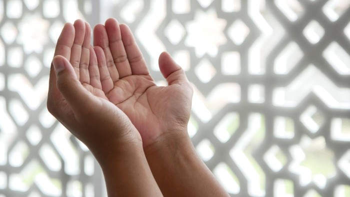 1765732045727-ilustrasi-bulan-rajab_169