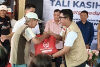 1765883214656-penyaluran-paket-tali-kasih-natal-2025-1765882157875_169