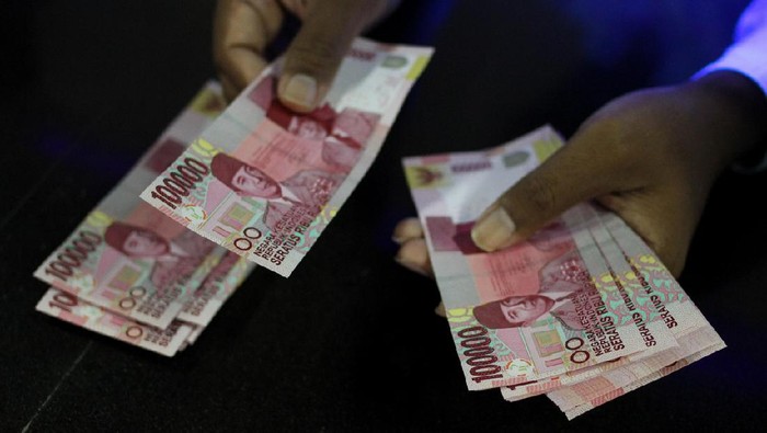 1765991434428-ilustrasi-uang_169