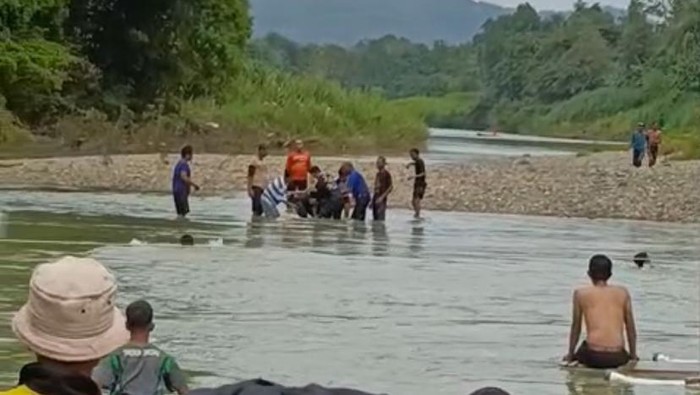 1767460041767-remaja-di-barru-ditemukan-tewas-tenggelam-usai-terseret-arus-1767428016569_169