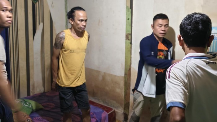 1767460055539-oknum-asn-berinisial-fr-42-di-pemda-kolaka-utara-ditangkap-usai-diduga-menjadi-pengedar-sabu-1767438908416_169