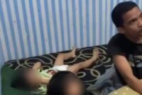 1767719294282-tangkapan-layar-pria-aniaya-anak-kandung-di-gorontalo-saat-ditangkap-polisi-1767686997614_169