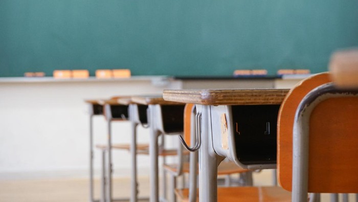 1767784073445-ilustrasi-sekolah-di-jepang_169