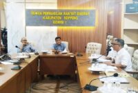 1767784080304-ketua-komisi-1-dprd-soppeng-andi-takdir-memimpin-rdp-dengan-bkpsdm-soal-penempatan-pppk-paruh-waktu-1767769087808_169