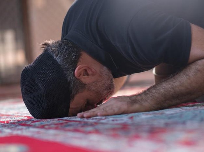 1768021698653-ilustrasi-salat-1_43