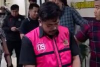 1768064834509-jaksa-gadungan-ditangkap-kejati-sulsel-1768045968774_169