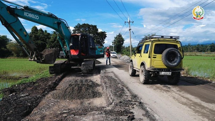 1768280960814-perbaikan-jalan-di-pinrang-menyasar-ruas-paleteangmalimpungbatas-enrekang-1768269144809_169