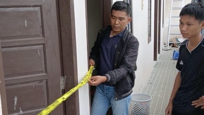1769101682621-polisi-melakukan-olah-tkp-di-lokasi-penemuan-mayat-di-sebuah-kost-di-makassar-1769088300110_169