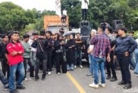 1769166485893-demo-warga-luwu-raya-menuntut-pemekaran-provinsi-luwu-raya-1769164677767_169