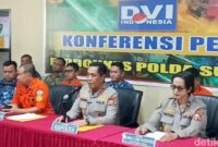 1769166490323-konferensi-pers-soal-perkembangan-kecelakaan-pesawat-atr-42-500-yang-dihadiri-kepala-basarnas-marsekal-madya-tni-mohammad-syaf-1769161070775_169